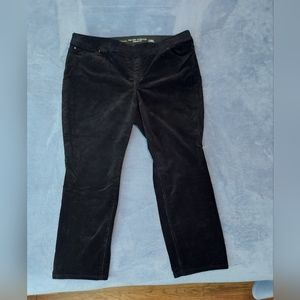 Kim Rogers EUC Women's Corduroy Black Pants Size 20W Average
